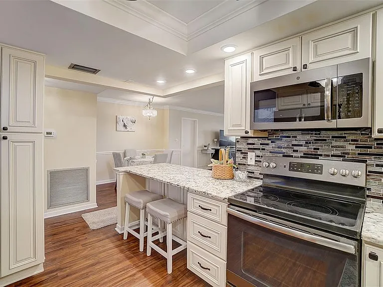 5108 Brittany Dr S #205 — Photo 11