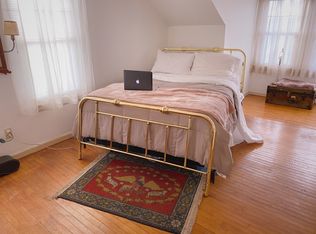 29 West St, New London, CT 06320