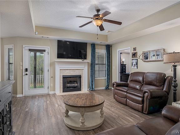 3rd image of 12680 Mill Creek Dr