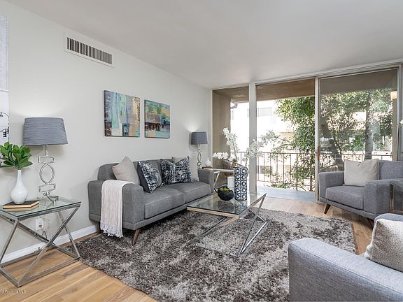 3rd image of 465 S Los Robles Ave APT 18