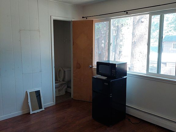 4th image of 1060 Marjorie St Unit 9
