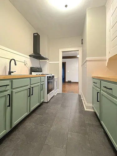 11305 Clifton Blvd Photo 1