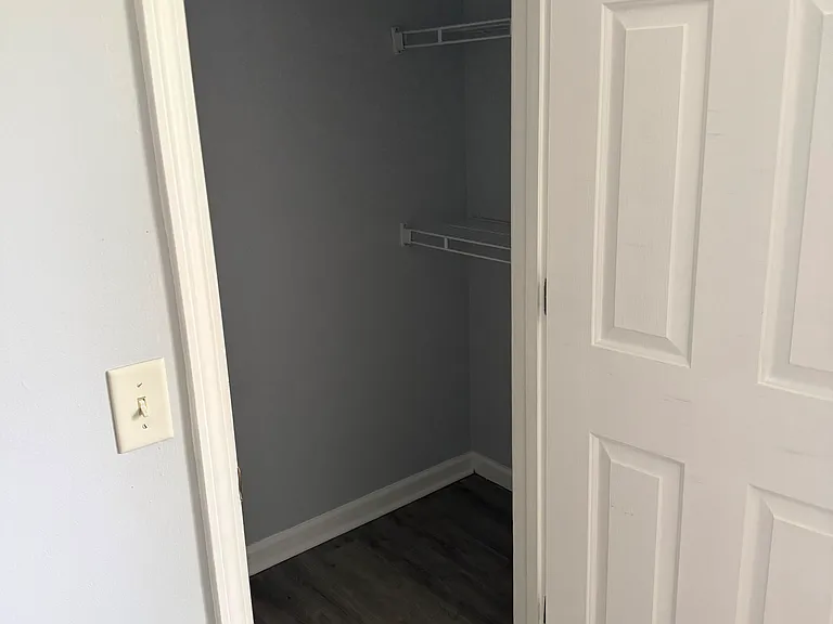 5810 Woodberry Walk — Photo 9