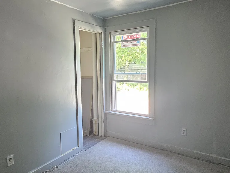319 Race St #A — Photo 9