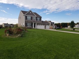 9265 Pier Pl, West Olive, MI 49460