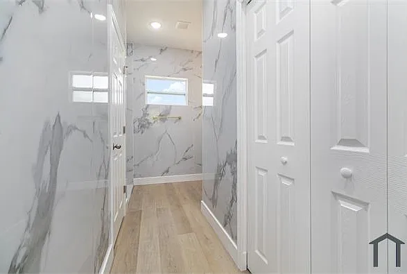 435 Goldsmith Ave — Photo 13