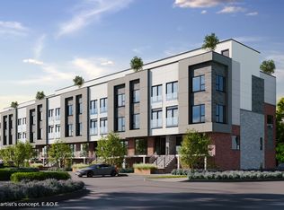 16 Melbourne Ave, Saint Catharines, ON L2P3J8