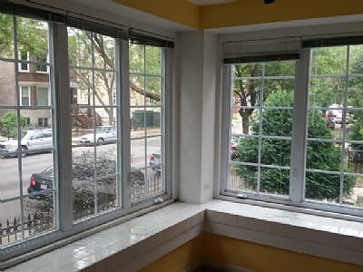 4th image of 1440 W Foster Ave