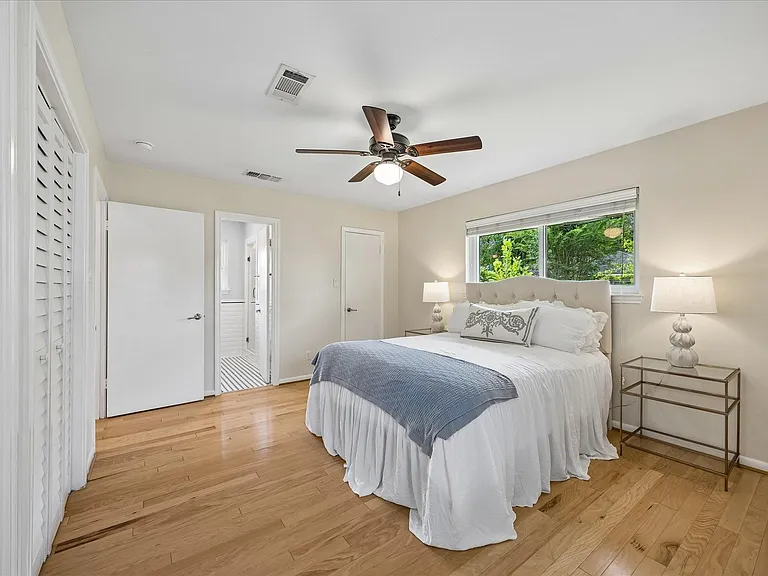 8922 Springview Ln — Photo 9