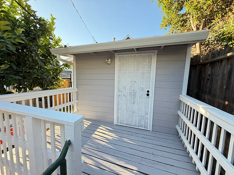 723 Florida St — Photo 10