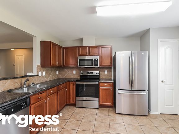5th image of 1331 Hayes St