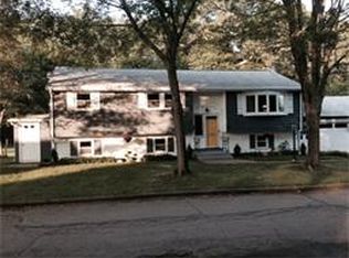 43 Glen St, Rockland, MA 02370