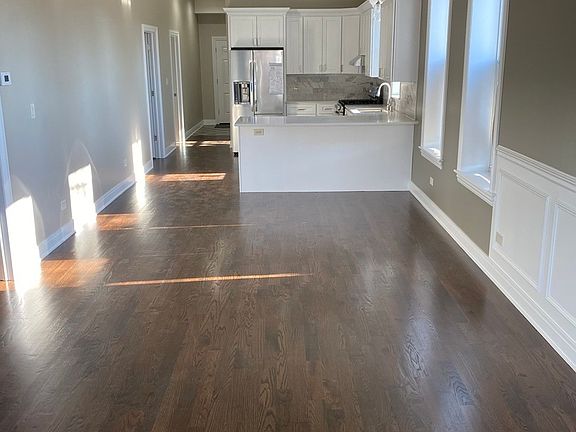 2nd image of 317 N Avers Ave #2