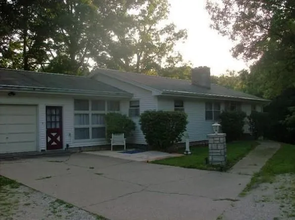 3818 John Deere Pkwy, East Moline, IL 61244