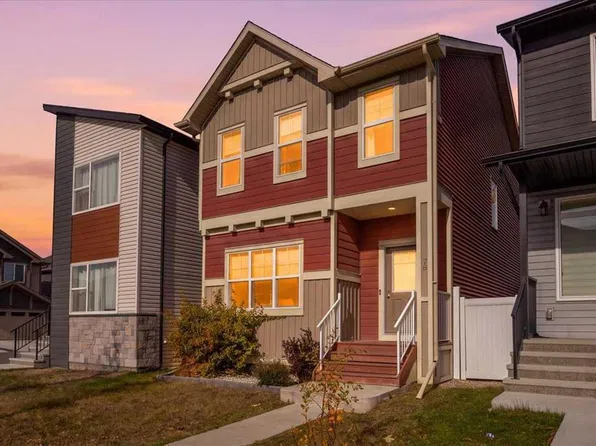78 S Walcrest Way SE, Calgary, AB T2X 4G2