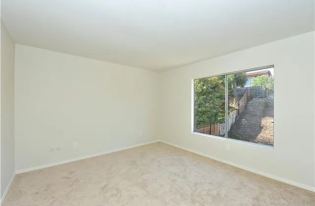 13282 Deron Ave — Photo 4
