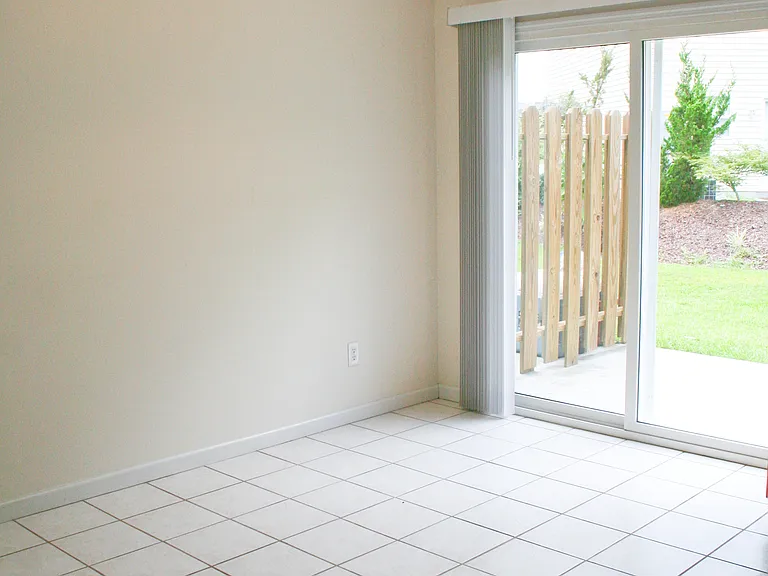 109 Marigold St #109 — Photo 11