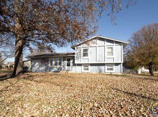 904 Burns St, Emporia, KS 66801