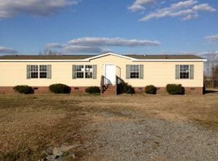 106 Appleview Dr, Mount Olive, NC 28365