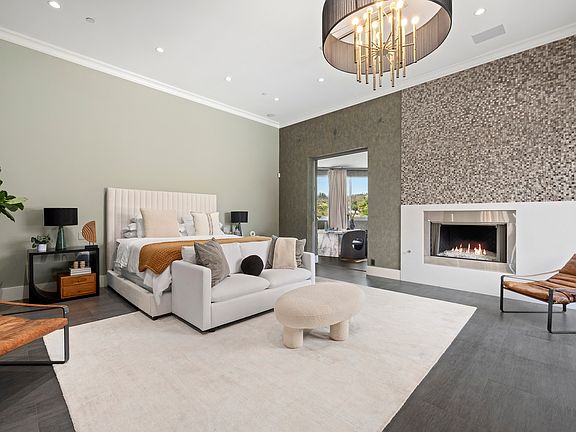 3rd image of 2666 Hutton Dr