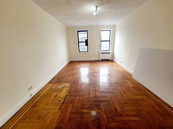 2nd image of 463 E 178th St