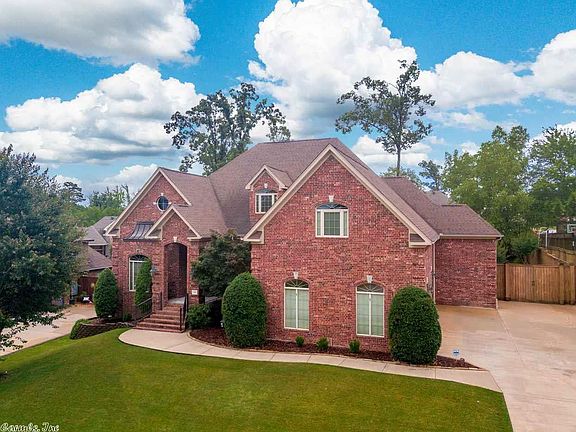 2nd image of 4021 Robinwood Cir