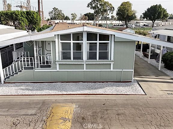4th image of 3595 Santa Fe Ave Space 213