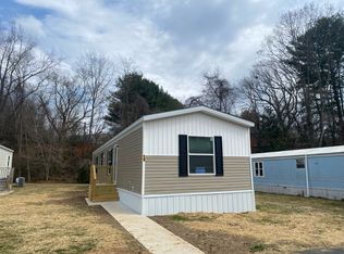 15 Impala Trl, Asheville, NC 28806