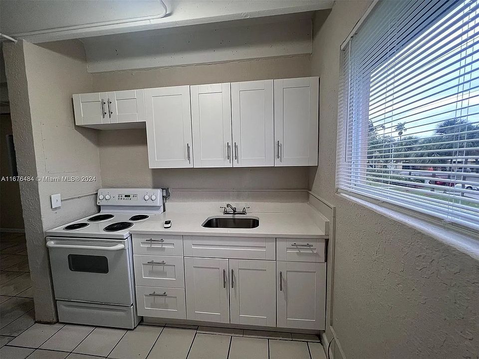 1st image of 980 NW 9th Ave #1-16-1