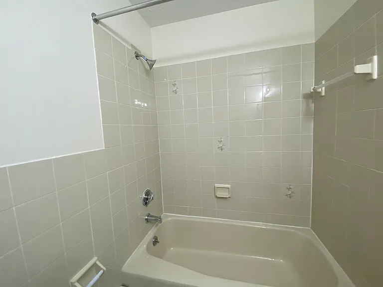 383 Huse Rd #35 — Photo 25