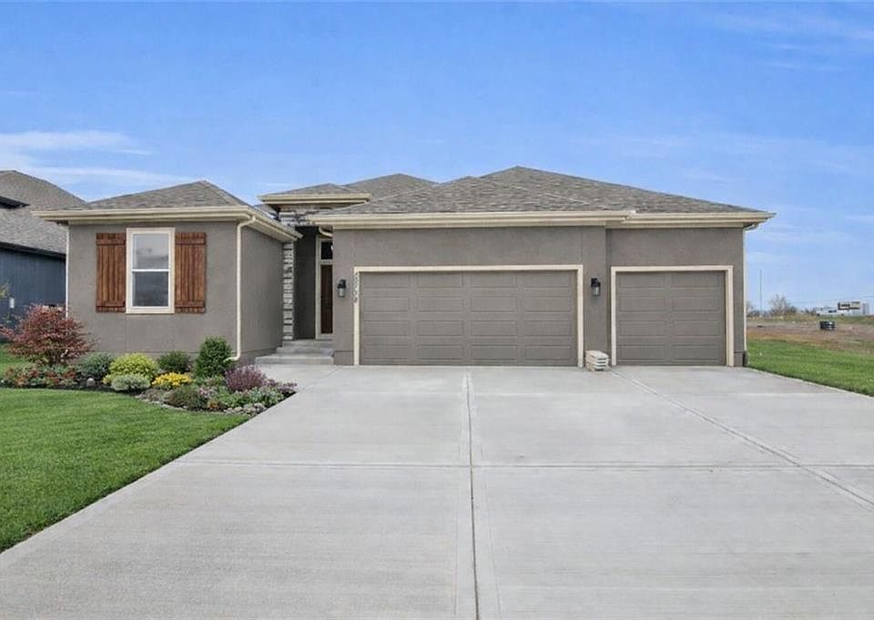 1st image of 19326 Skyview Ln