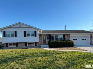 417 Pendik St, Jacksonville, IL 62650