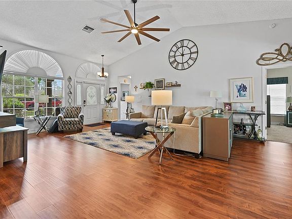 5th image of 9521 Springmeadow Dr