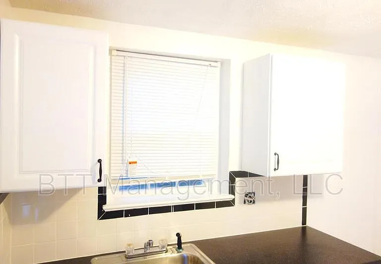 8409 Greenwood Ave #1 — Photo 32