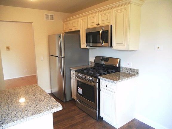 4th image of 226 Brookston Dr Unit D2