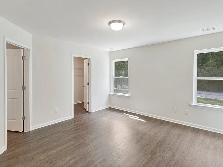 190 Brampton Ave — Photo 21