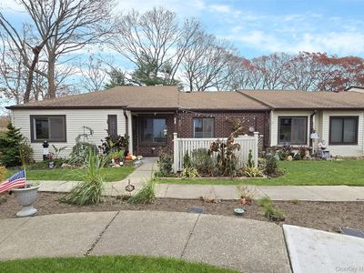 392 Clubhouse Court, Coram, NY, 11727