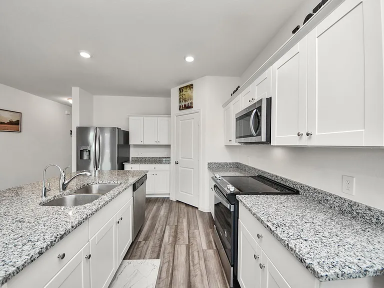 1021 Pin Cherry Ln — Photo 9