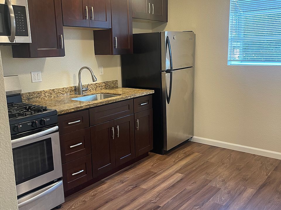 1st image of 148 Sierra Dr #27