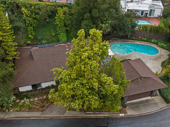 4th image of 11500 Dona Dolores Pl