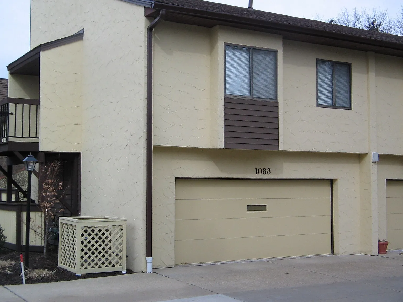 1088 Hampton Ridge Dr photo 1