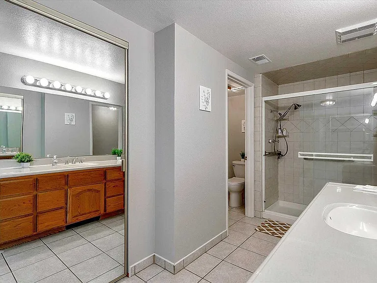 6429 McAbee Rd — Photo 26