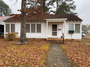 112 S Womble Ave, East Camden, AR 71701