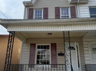 40 S 4th St, Frackville, PA 17931