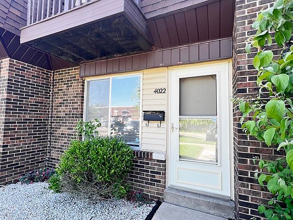 3rd image of 4022 N Westport Ct