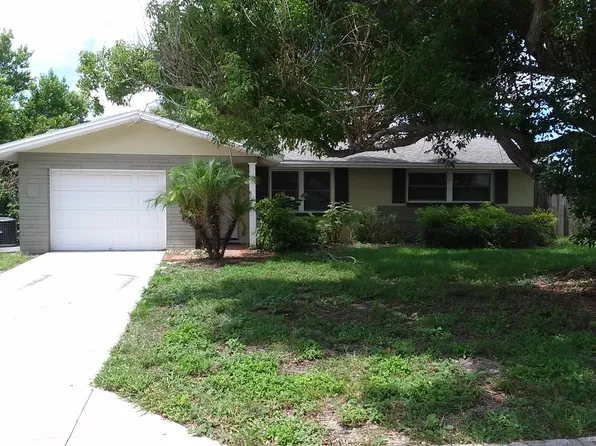 10309 Gardenia Ln, Port Richey, FL 34668