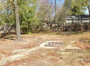 1133 Palm Springs Dr, Fayetteville, NC 28311