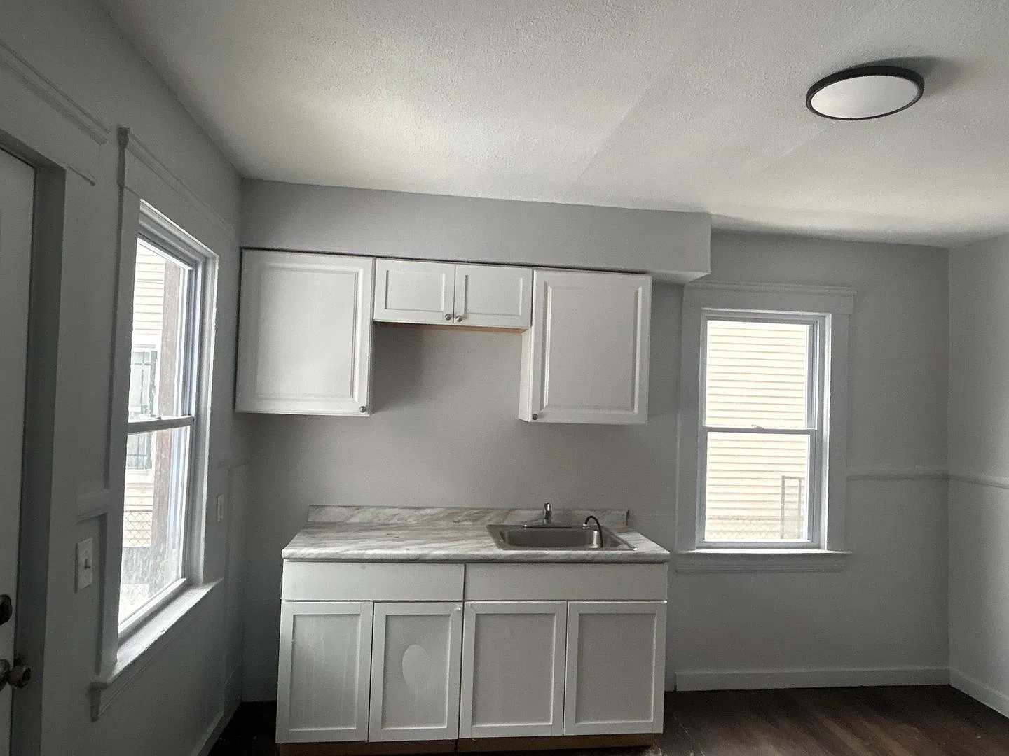 5bd Single Section 8 — Photo 2