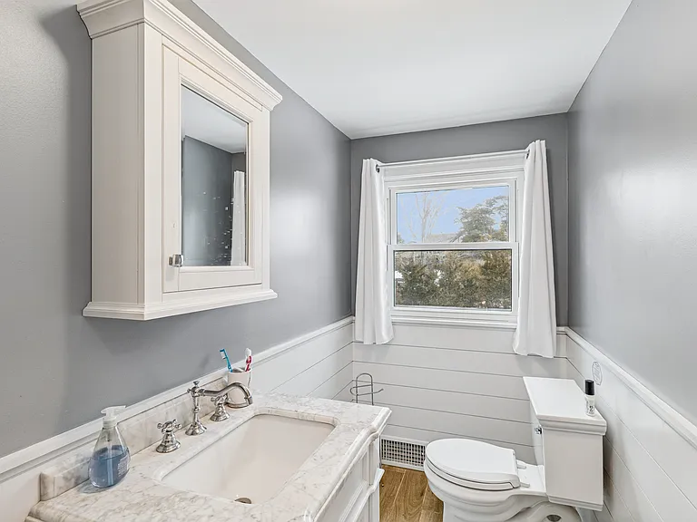80 Louse Point Rd — Photo 16