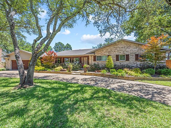2nd image of 5 Haynes Cir